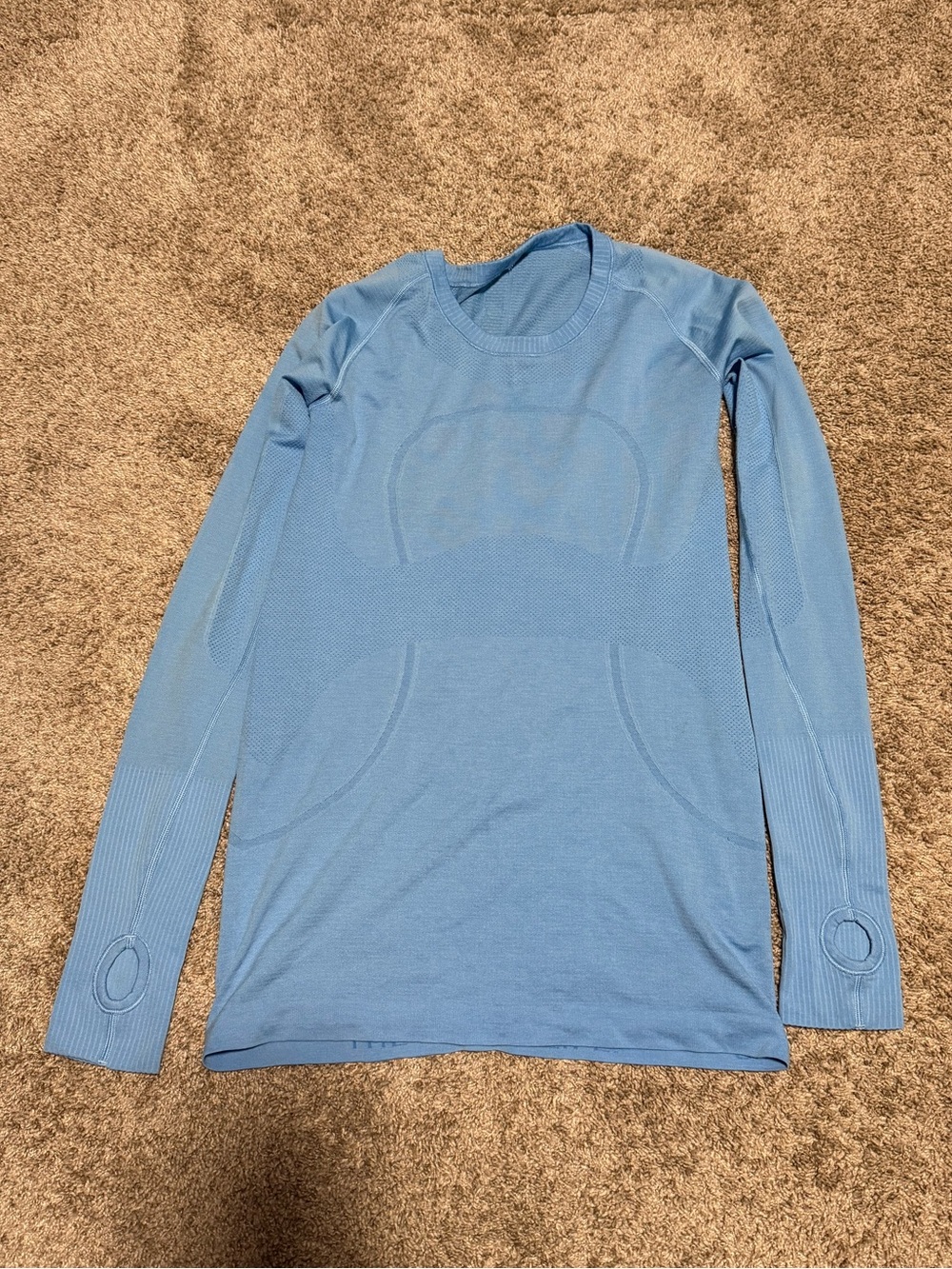 Lululemon long sleeve shirt size 8